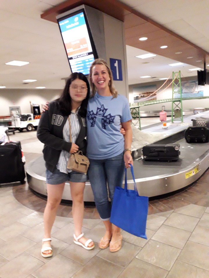 nsisp 유학생을 공항에서 직접 환영하는 홈스테이 가족과의 만남